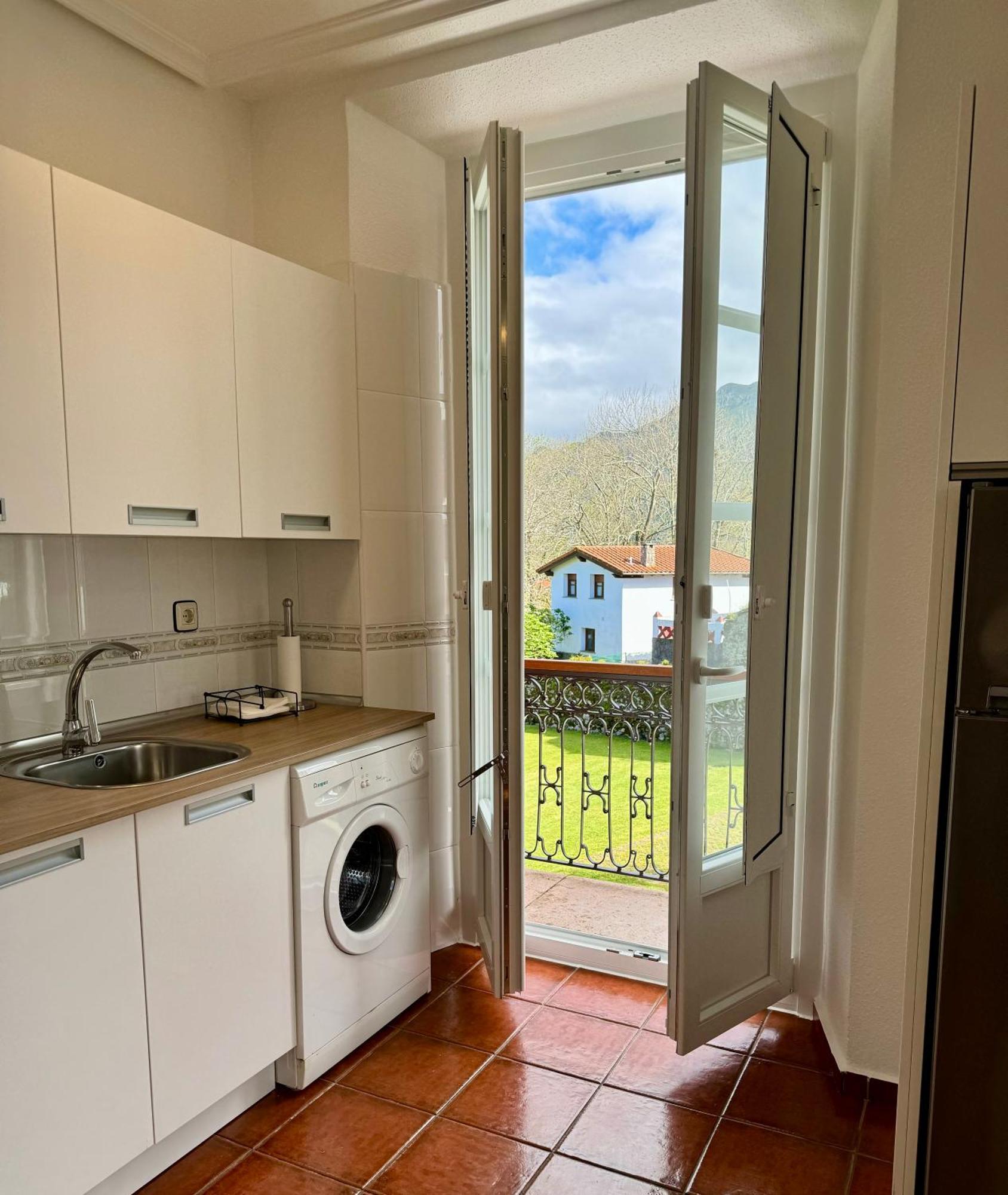 Apartamentos Santa Marina Llanes Εξωτερικό φωτογραφία